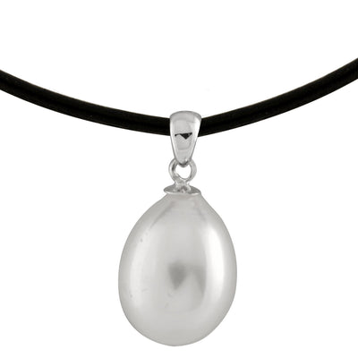 Rubber Pearl Pendant Necklace